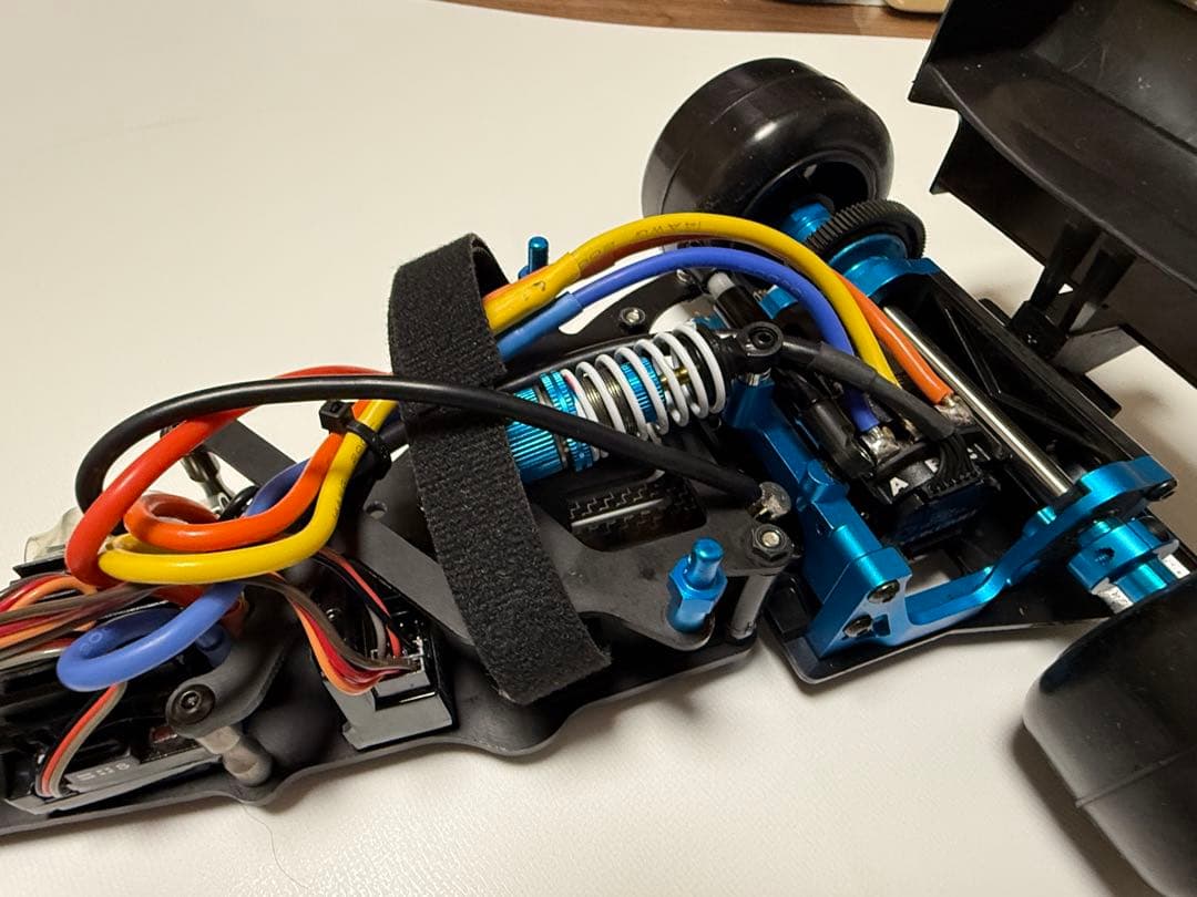 S*O様 Tamiya F2012 F104シャーシ 1/10 RCカー