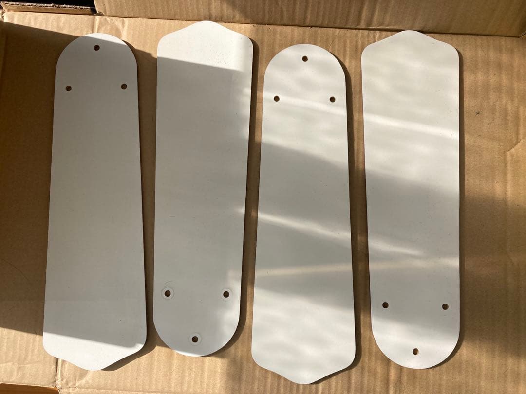 ブロンズ シーリングファンライト 4灯 期間限定出品　部品あり即取り付け可能