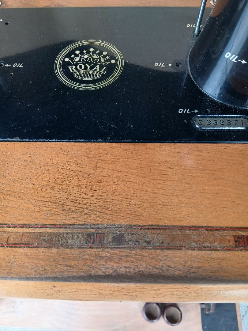 【 】ロイヤル足踏みミシン 　ヴィンテージTA-1