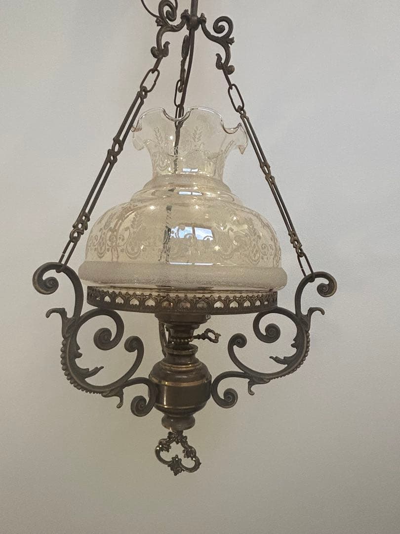 ｉＬｕｍ　イルム シャンデリアとシーリングメダリオン