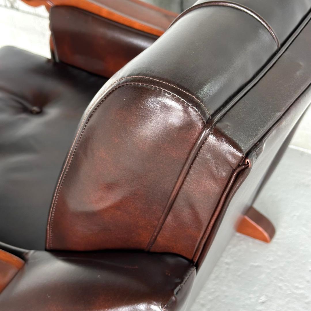 ✦昭和レトロ✦ミッドセンチュリー ラウンジチェア 合皮 × 無垢材装飾 ソファー