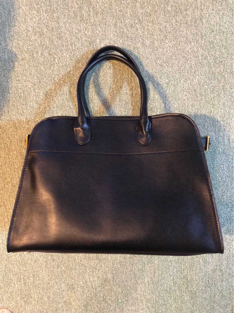 新品未使用✨THE ROWバッグ　ノベルティ　マルゴー15 大容量　本革