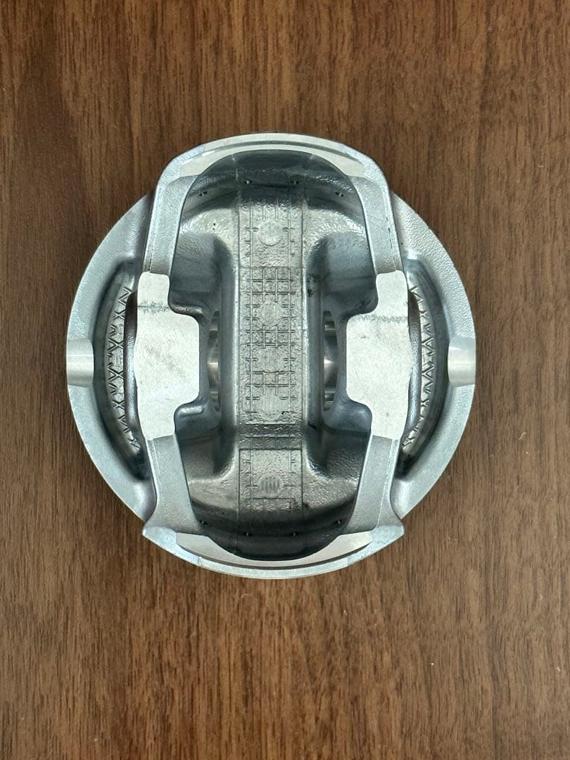 2UR-GSE ピストンLEXUS レクサス RC-F GS-F LC500