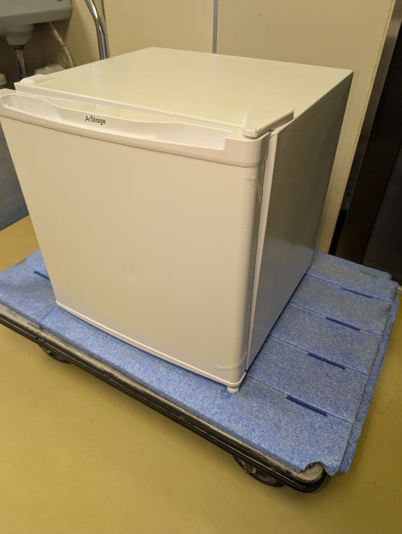 中古美品24年製冷凍庫FZ03A-31WT※一部地域配送設置無料その他地域相談可