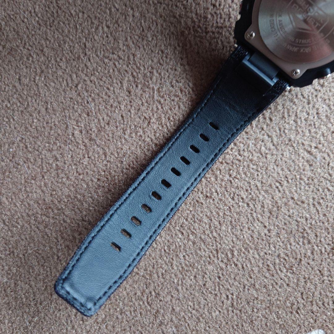 カ*き様 美品　G-SHOCK GST-210B 海外モデル