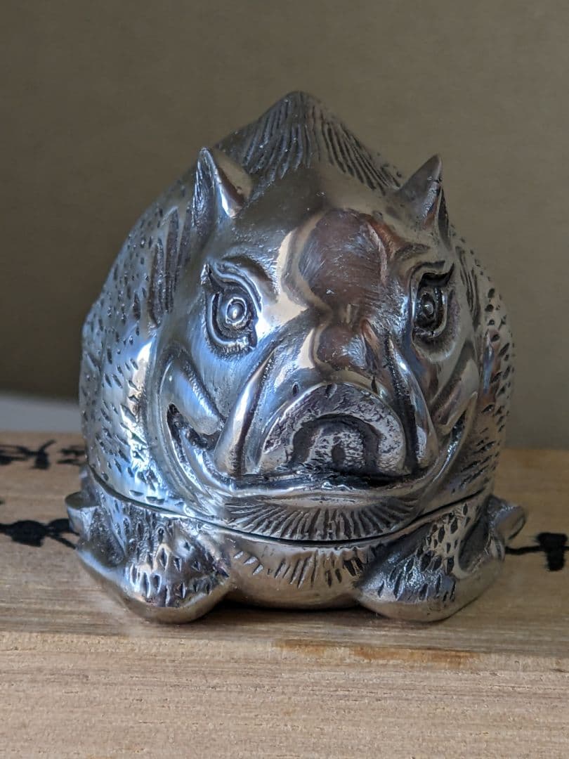 ♦高岡銅器 渡辺景秋作 蝋型鋳銀 干支亥 盒子 銀製品 銀価格517円 美術品