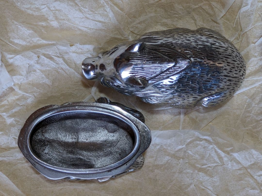 ♦高岡銅器 渡辺景秋作 蝋型鋳銀 干支亥 盒子 銀製品 銀価格517円 美術品