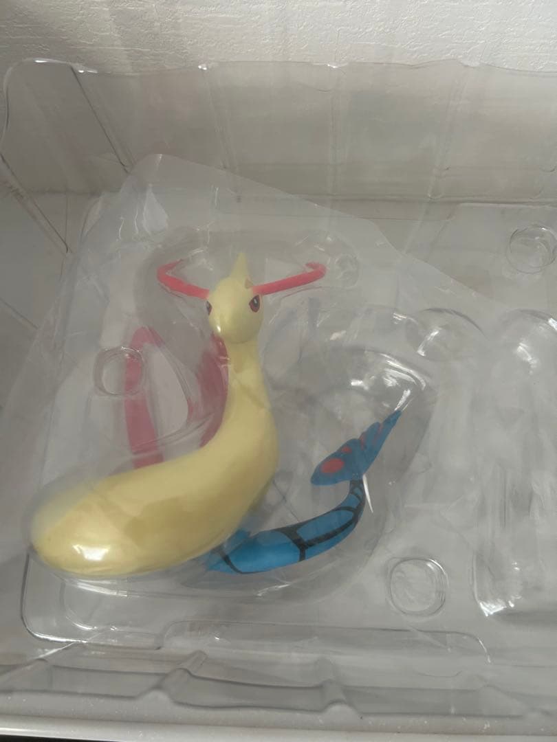 バンダイポケモンスケールワールド ミロカロス　フィギュア　ミロカロスのみ