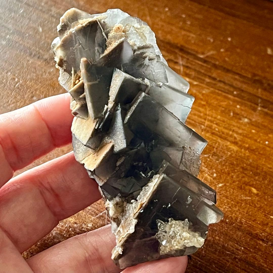 美品 フローライト グレー 半透明 561.25ct 一点物 蛍石 原石 鑑賞石