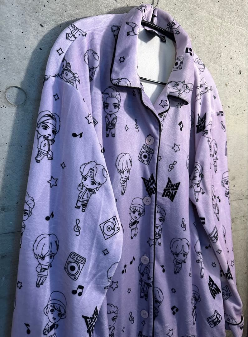 BTS TinyTAN パジャマ　セットアップ　タイニータン
