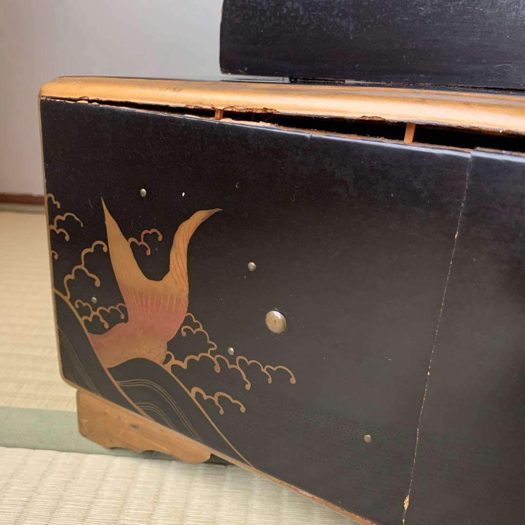 和家具　蒔絵　書見台　古道具　骨董　時代箪笥　引出し　波間に鯉　座学用机