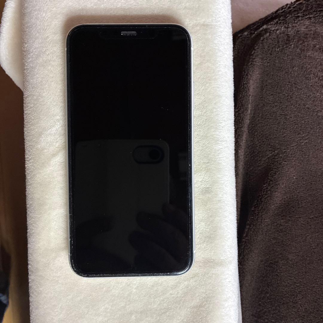 iPhone XR 128GB ホワイト
