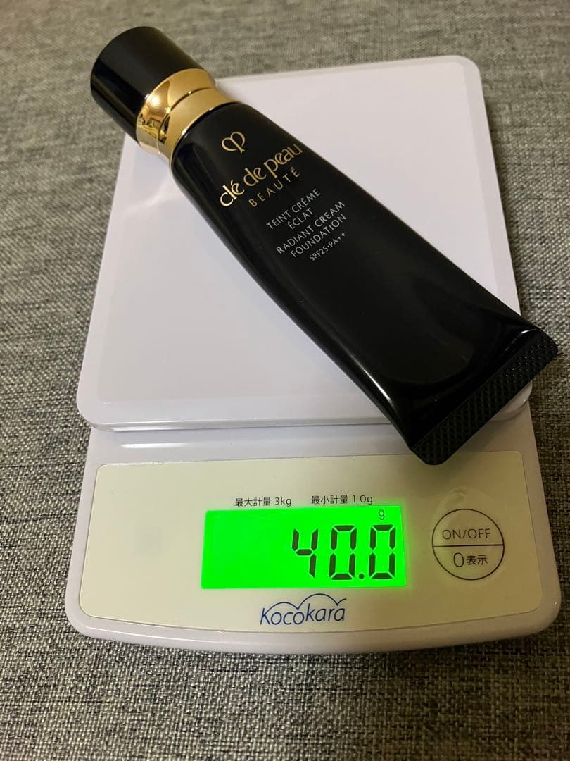 資生堂　クレドポーボーテ　タンクレームエクラn オークル10 25g