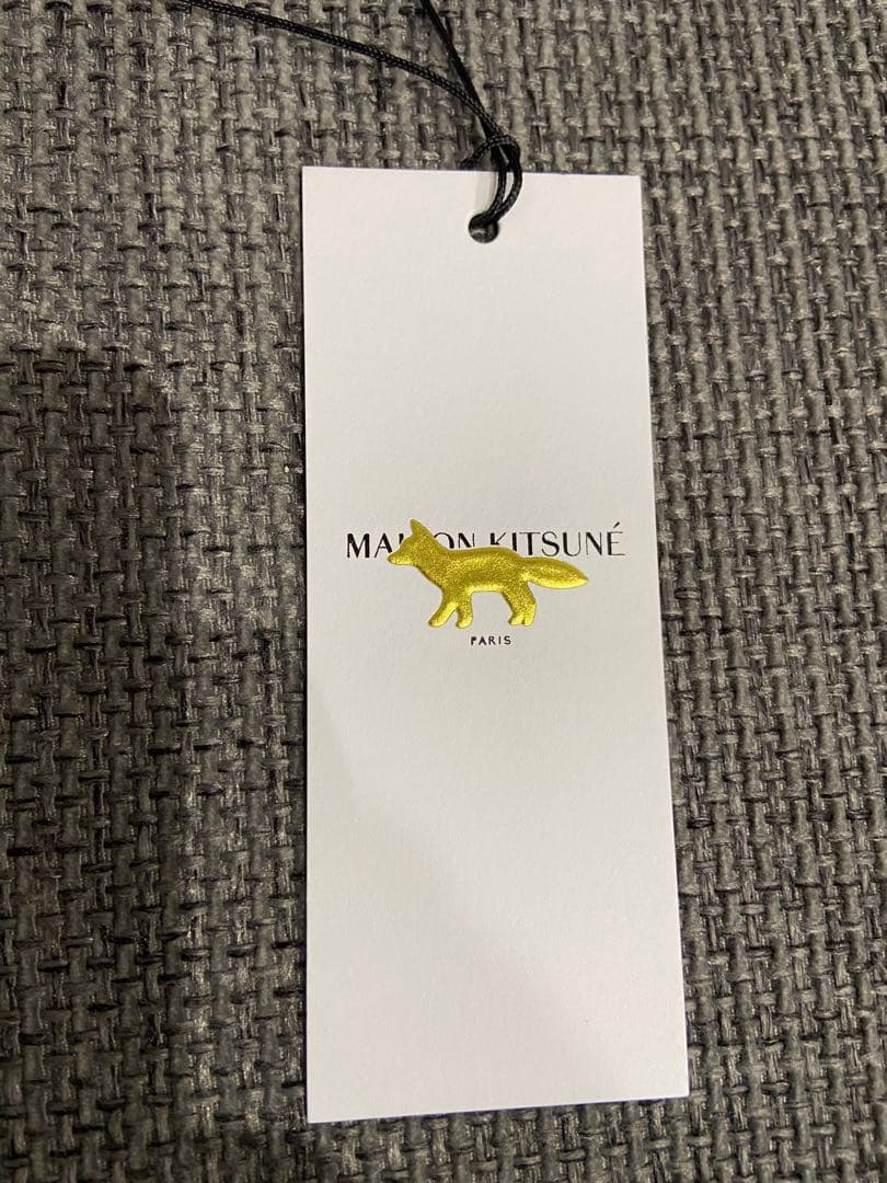 ♡MAISON KITSUNE♡メゾンキツネ♡レザーパッチビーニー♡ベージュ綿