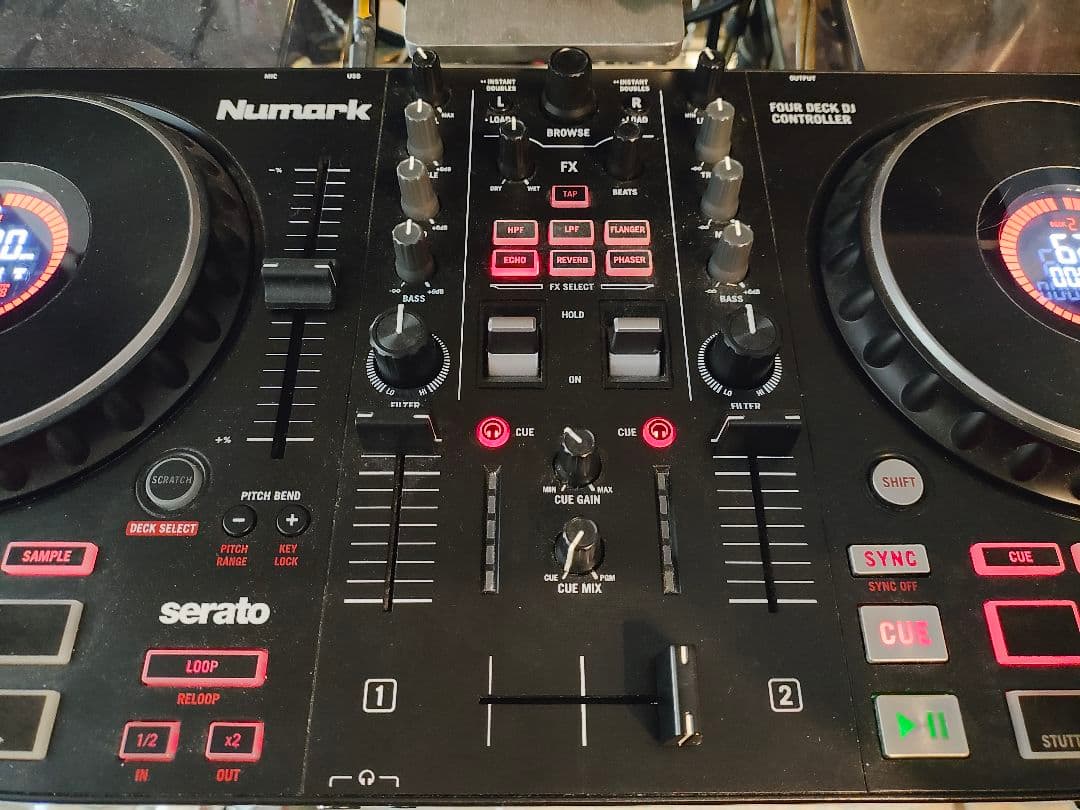 DJコントローラー Numark MIXTRACK PLATINUM FX