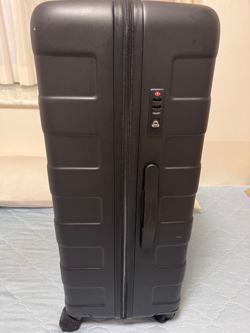 無印良品 バーを自由に調節できる ハードキャリーケース(105L)黒