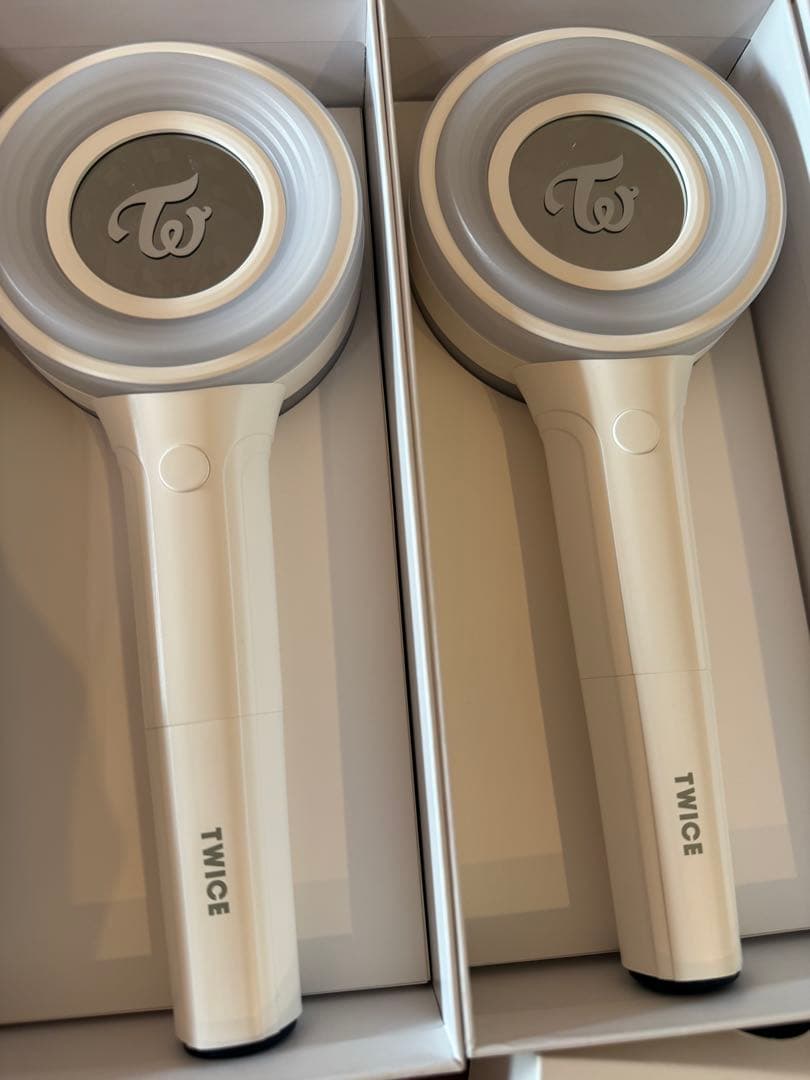 TWICEのペンライトCANDYBONG♾️ Bluetooth対応　2個セット