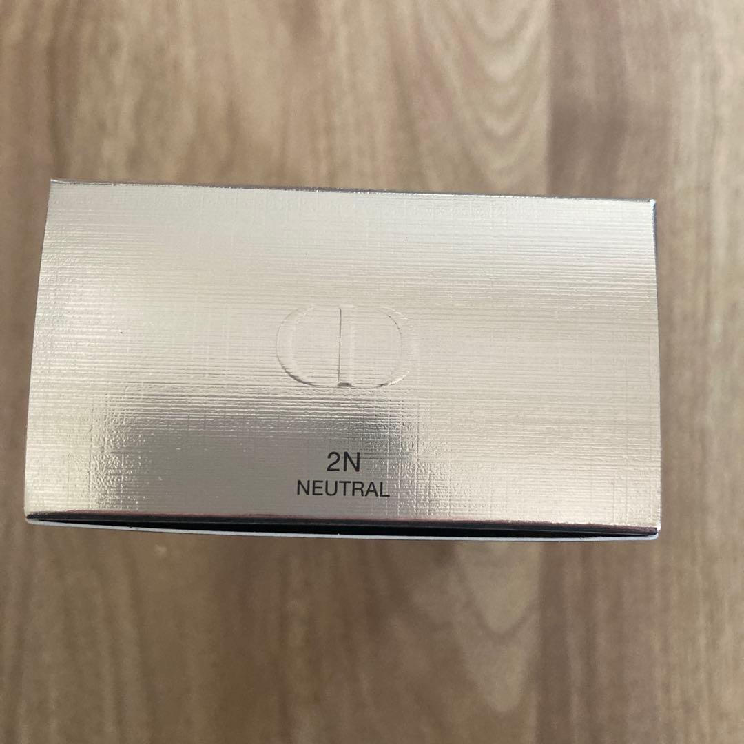 Diorプレステージ ル マイクロ フルイド タン ２Ｎ