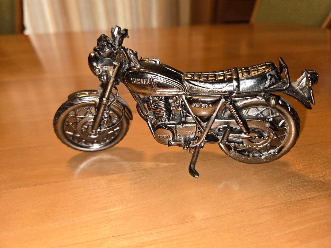 レッドバロン 世界の名車 YAMAHA SR500