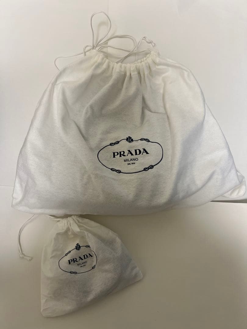 【未使用美品】PRADA ムーン パデッドナッパレザー ショルダーバッグ