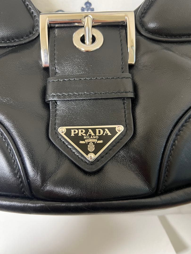 【未使用美品】PRADA ムーン パデッドナッパレザー ショルダーバッグ