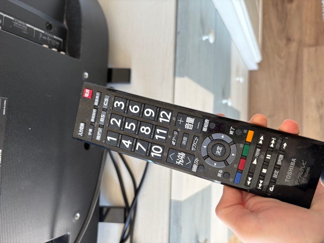 【美品】TOSHIBA薄型液晶テレビ／一人暮らし向け／HDMIやUSBの接続可