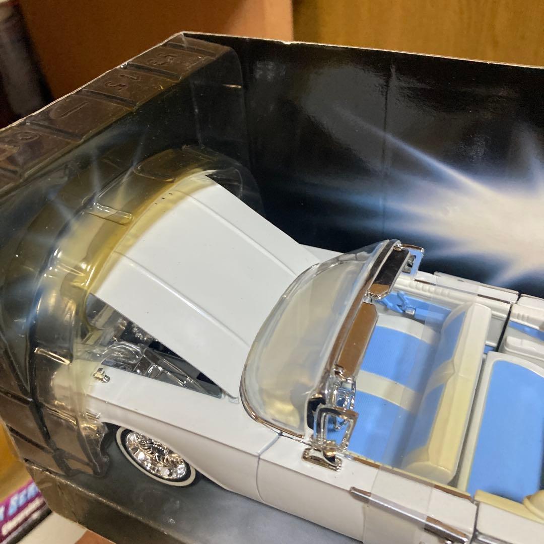 jada toys 60 Impala Lowrider 1/24ストリートロウ