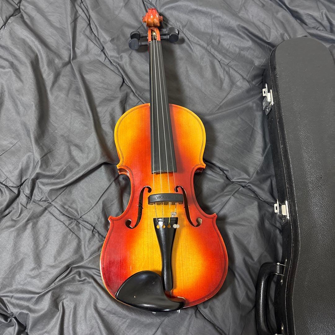 ストラディバリウス型 4/4 バイオリン 本体 松脂、ピッチパイプ、サイレンサー