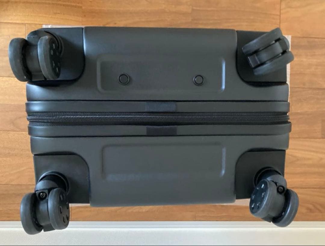 無印良品　バーを自由に調節できるハードキャリーケース　36L ブラック