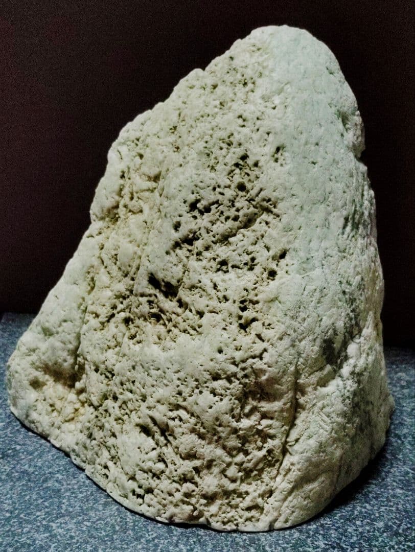 ★翡翠原石★糸魚川硬玉【小滝・川ズレ・転石カット3.6kg】