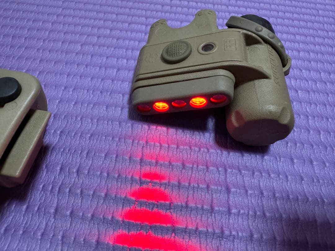 実物SUREFIREシュアファイア HL1ヘルメットライト / フラッシュライト