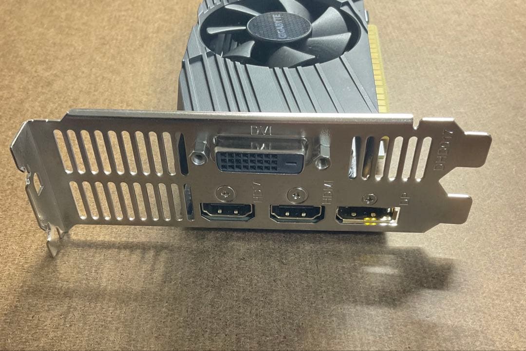 グラフィックボード・グラボ・ビデオカード GIGABYTE GV-N1656D6-4GL