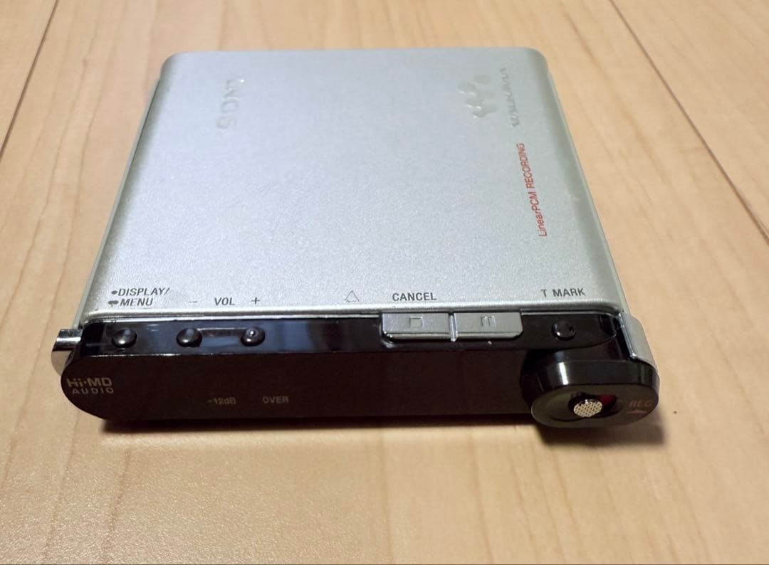 希少　美品　SONY Hi-MD WALKMAN MZ-RH1