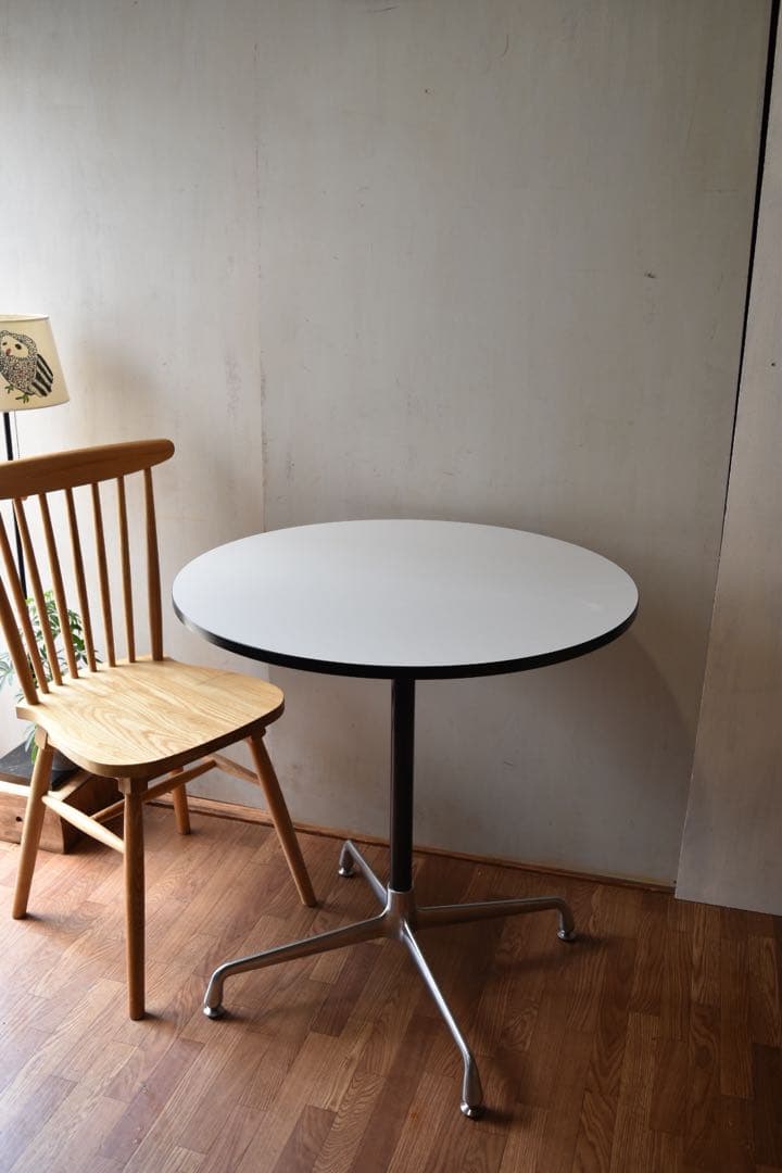 ダイニングテーブル Round table