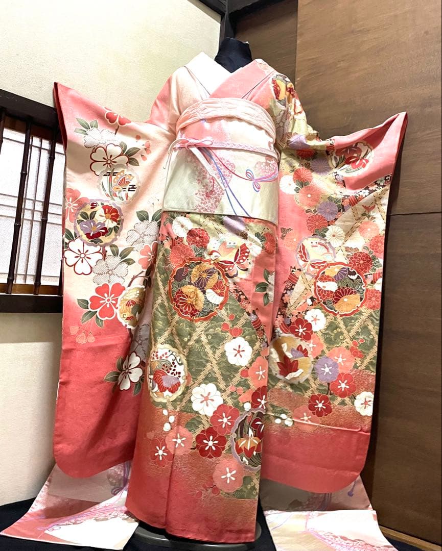 振袖 フルセット6点サイズS〜M 駒刺繍　雪輪花蝶文　金彩　正絹