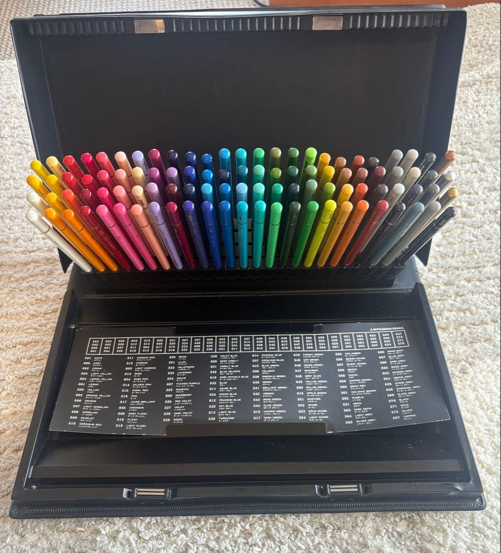 三菱色鉛筆　ユニカラー100色　uni （開封済み）