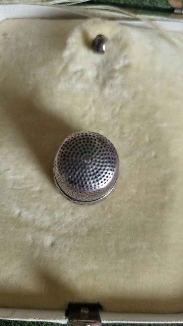 フランスアンティーク シルバー すずらんのシンブル 指ぬき