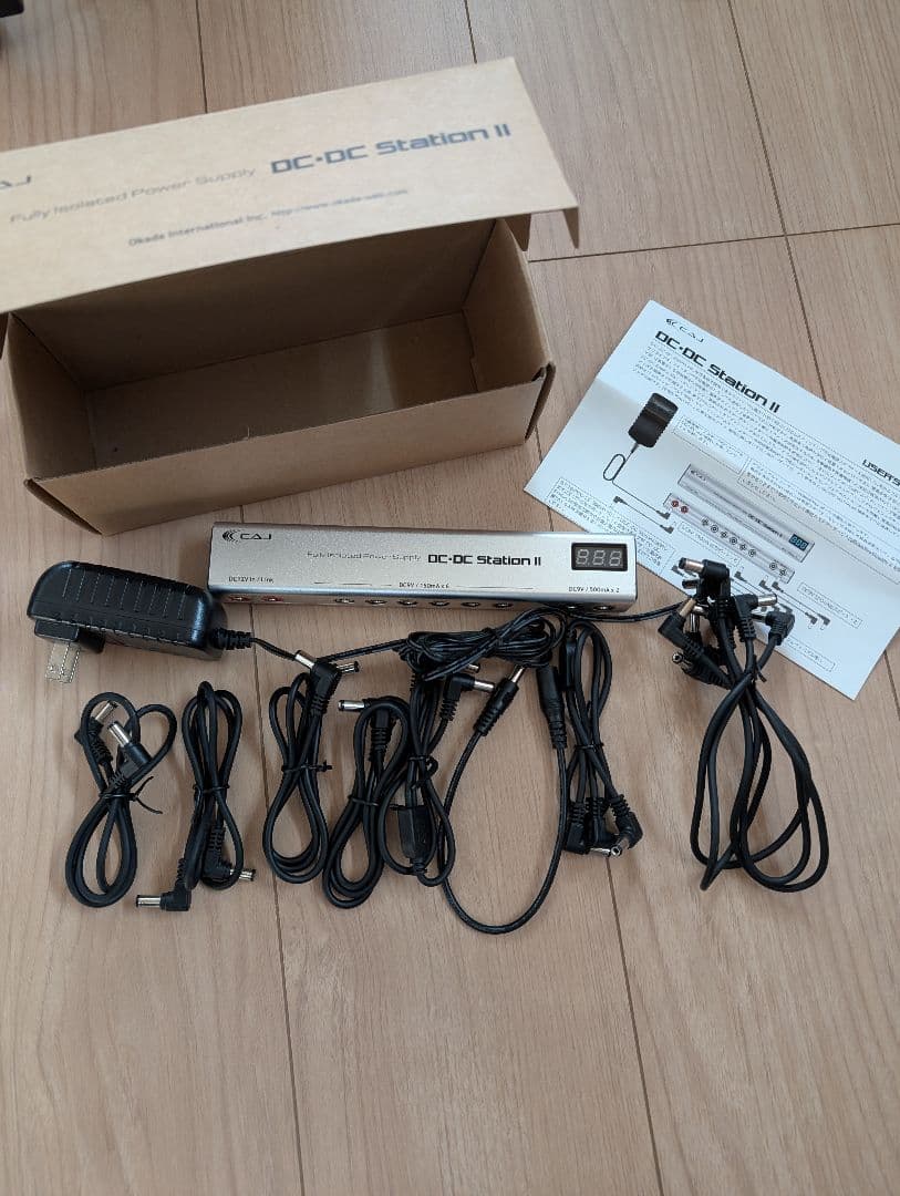 送料無料　ギターエフェクター　パワーサプライ　パッチケーブル　BOSS ZOOM