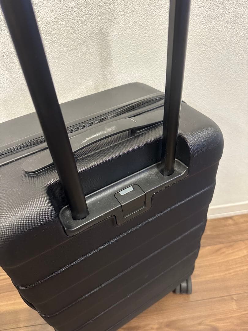 バーを自由に調節できる　ハードキャリーケース（３６Ｌ）　無印良品