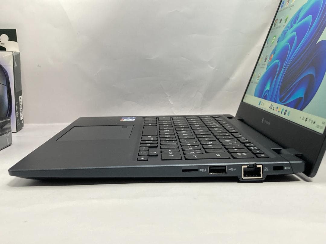 2024年製 875g★12世代i5/16GB/SSD512GB/Office