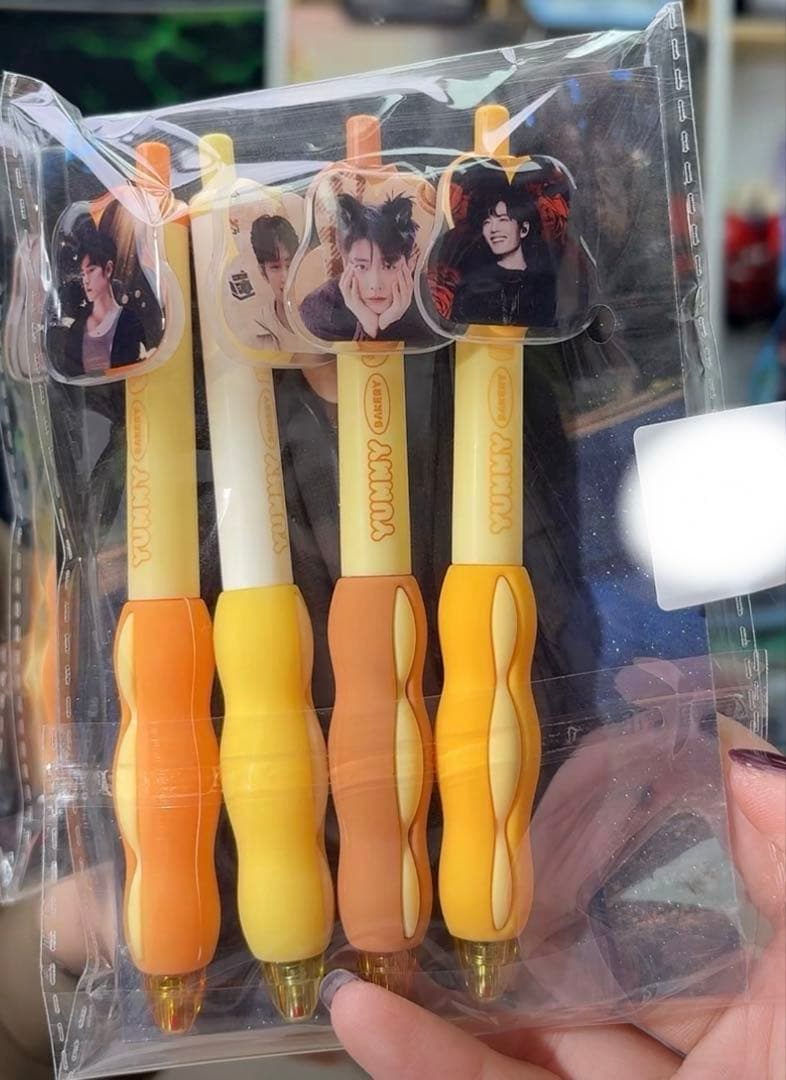 王一博 肖戦 レジンカード付きゲルインクボールペン 4本❣️6セット❣️確認用