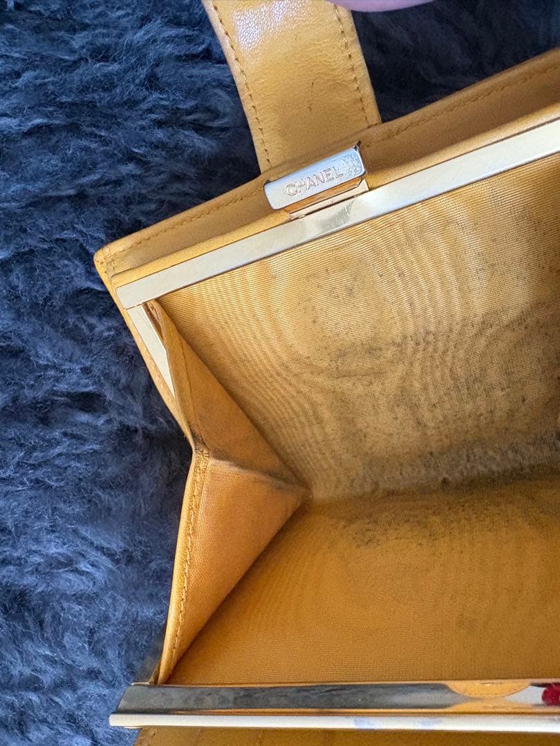 CHANEL ヴィンテージ　黄色財布