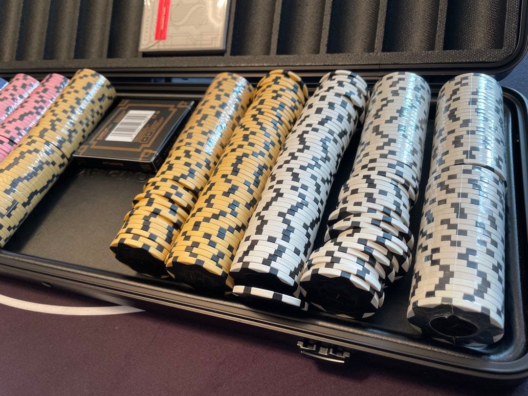 WPT ポーカーテーブル カップホルダー付き