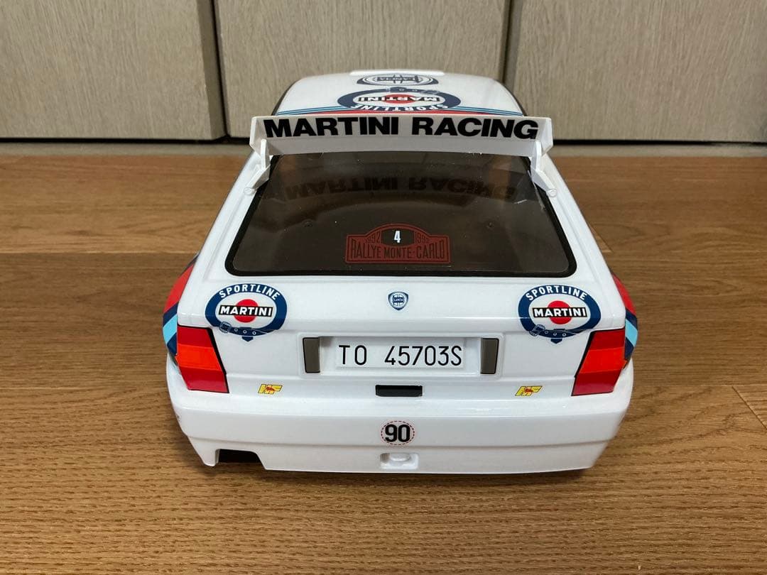 新品 タミヤXB ランチアデルタ メーカー塗装済みボディ、タイヤホイールセット