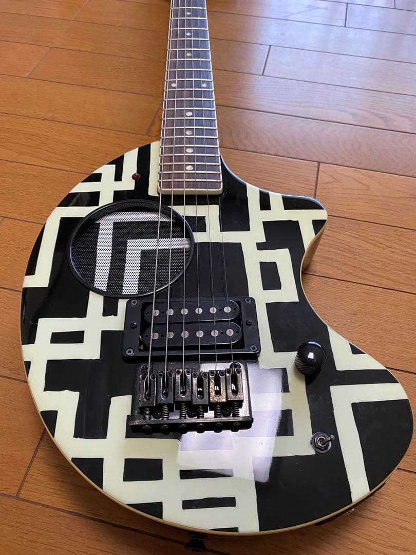 FERNANDES ZO−3HT 布袋寅泰モデル