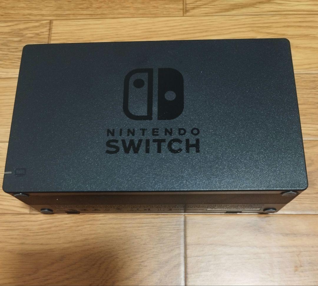 任天堂●ニンテンドースイッチNintendo Switch本体●中古美品箱有り