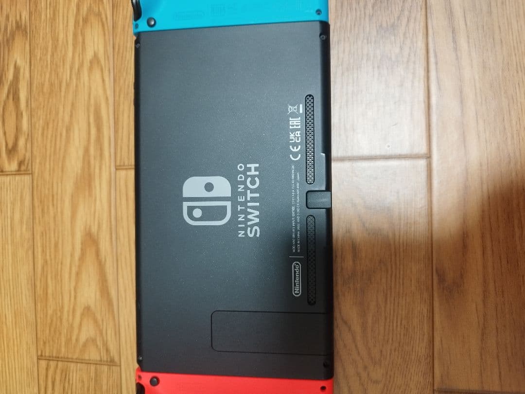 任天堂●ニンテンドースイッチNintendo Switch本体●中古美品箱有り