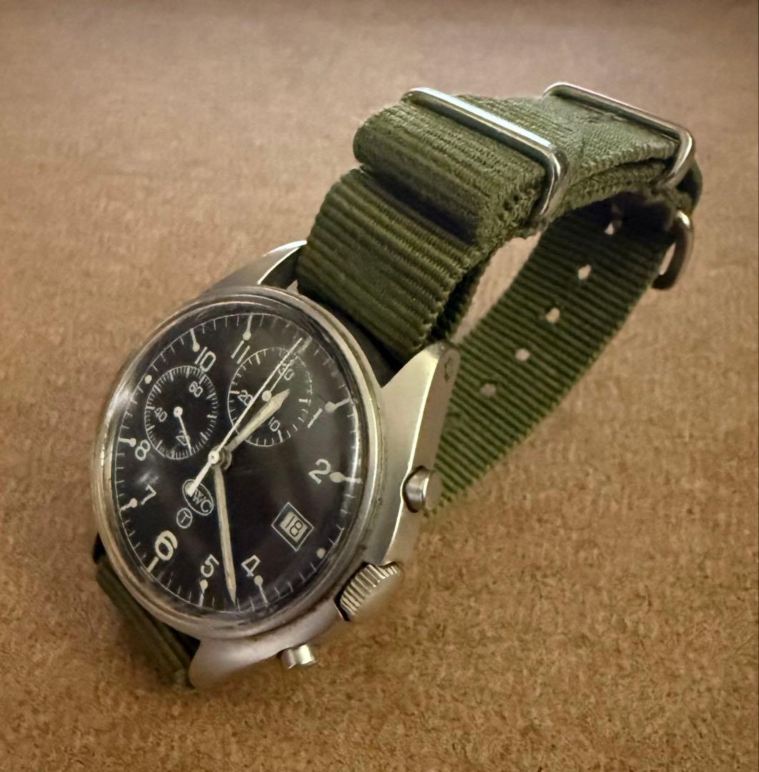 i*y様 CWC クロノグラフ 3針 ブラック文字盤 ミリタリー