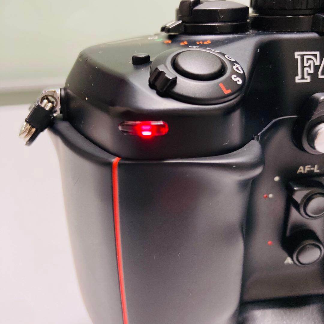 [動作品]Nikon F 4S フィルムカメラ ボディ MB-21付属