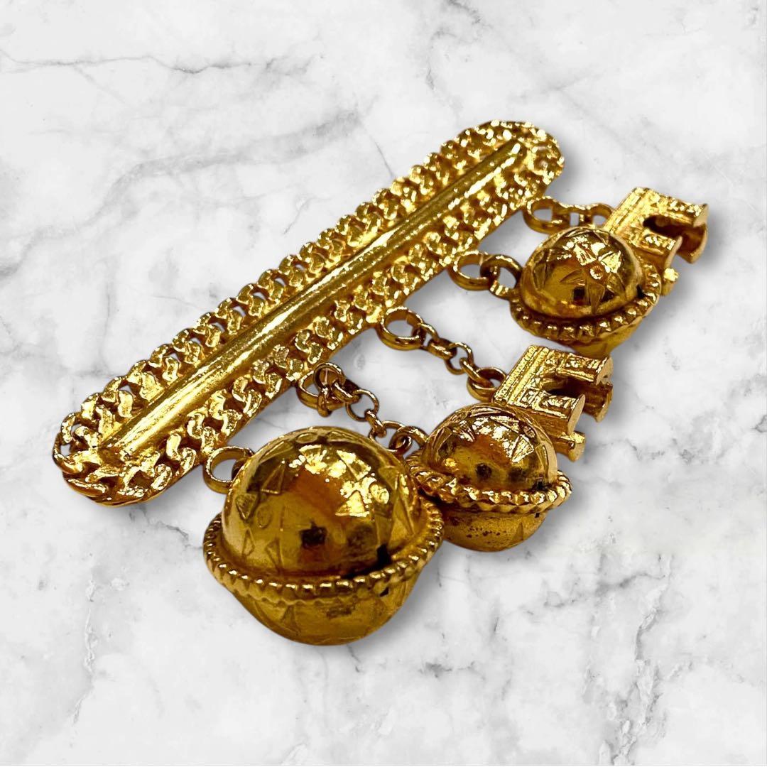 入手困難★セリーヌ★ブローチ スターボール 凱旋門 ゴールド チェーン 刻印